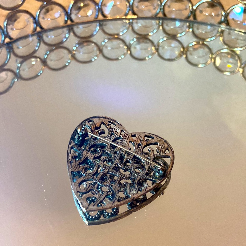 Brooch - Picture 2 of 2